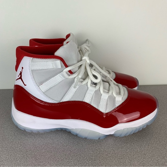 Nike Air Jordan 11 Cherry size 8.5 Men’s - Picture 2 of 16